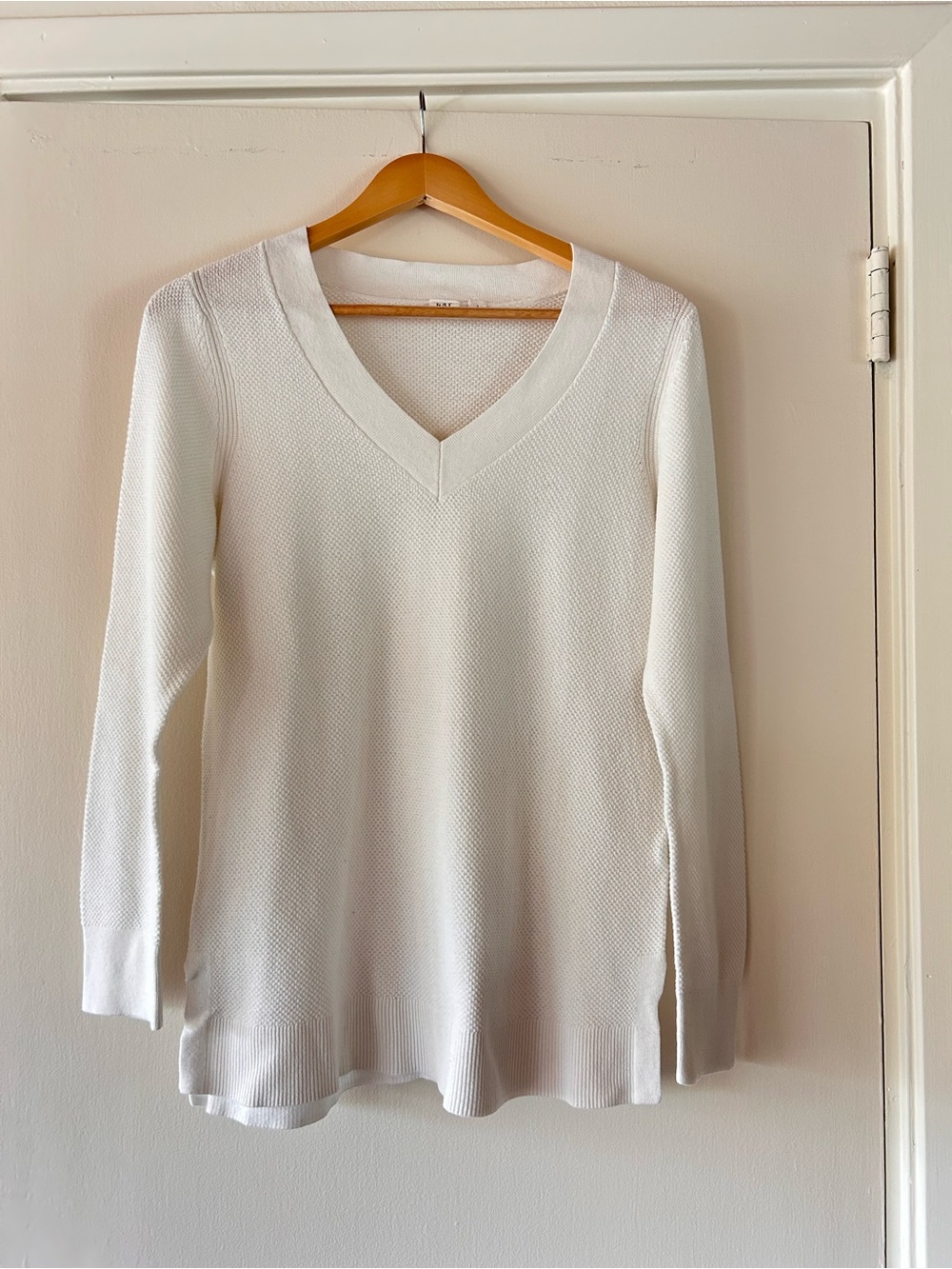 White V-Neck Sweater GapWaffle Look Tunic Length